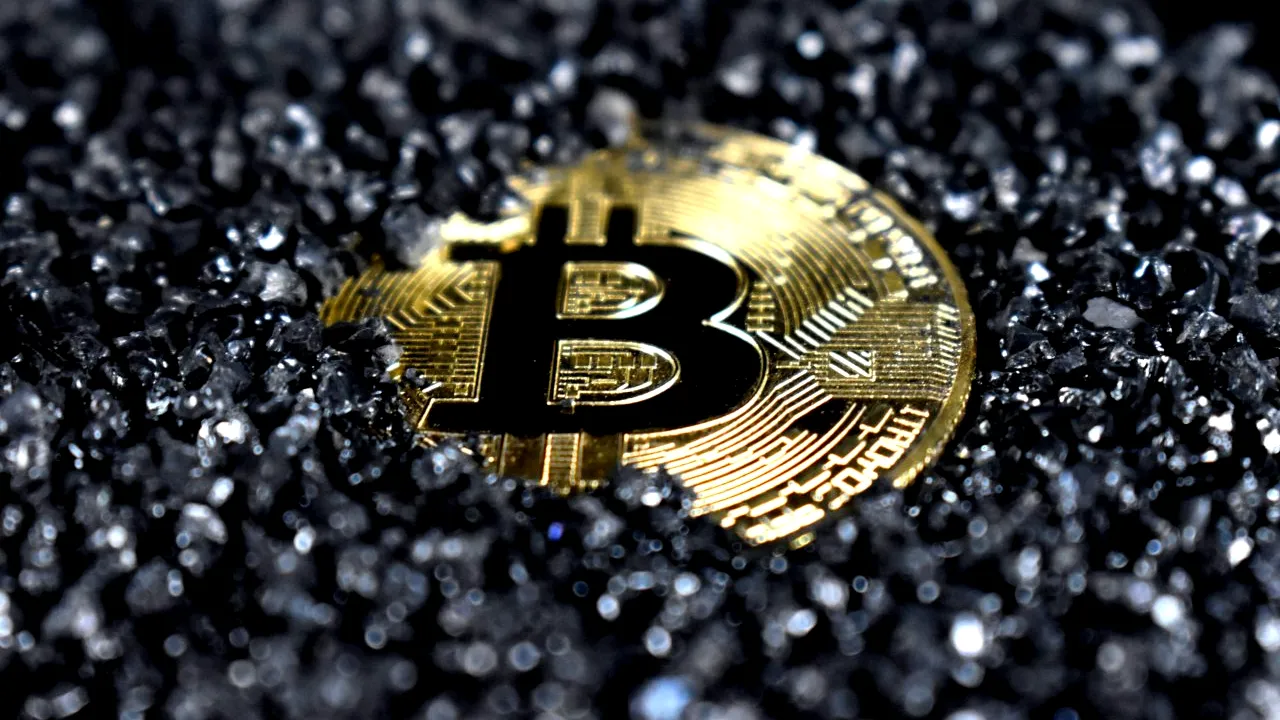 Ce se va întâmpla cu averea miliardarului român mort în Costa Rica. Mircea Popescu se lăuda cu un milion de monede bitcoin