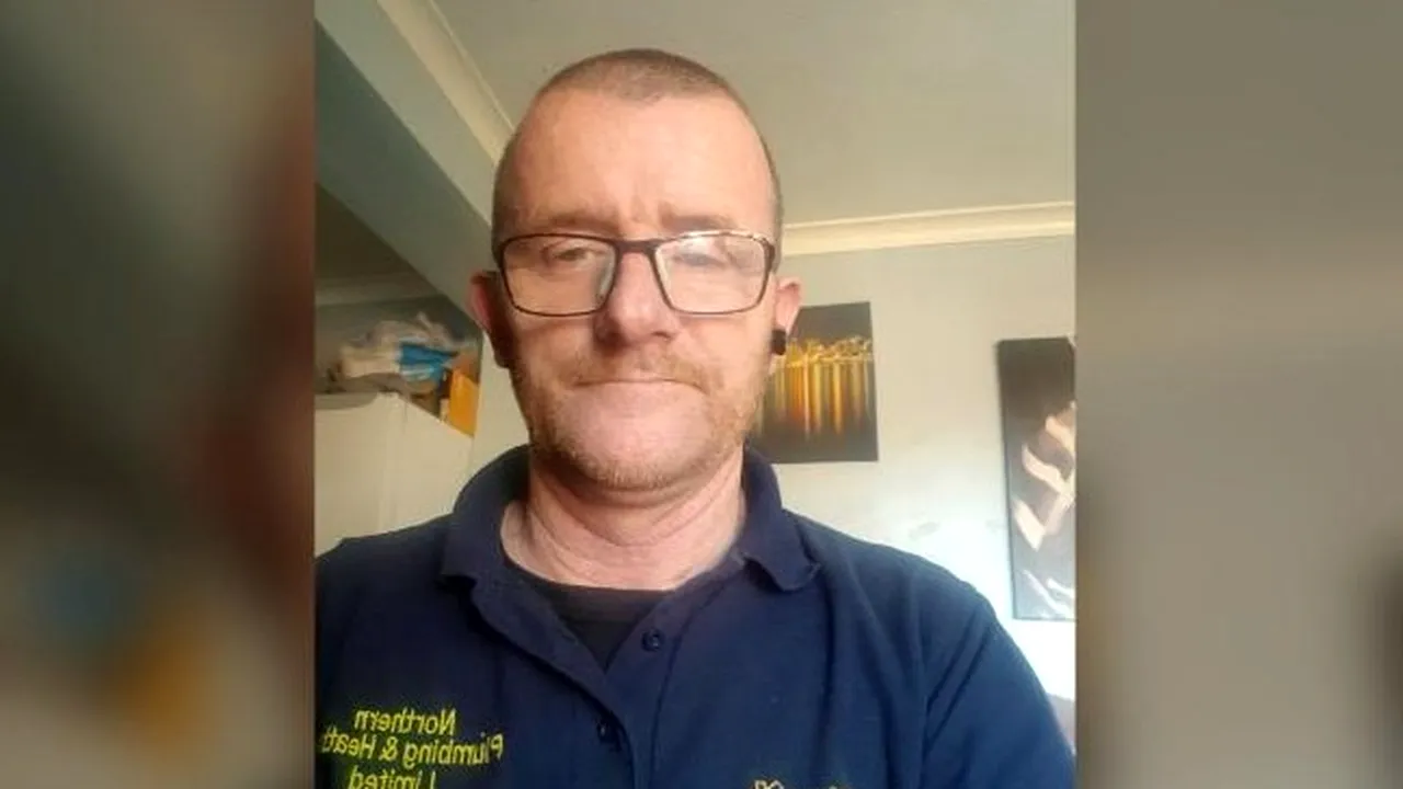 Un instalator a fost chemat la casa unei bătrâne de 91 de ani pentru a repara un boiler. Când a văzut factura, fiica femeii a rămas perplexă