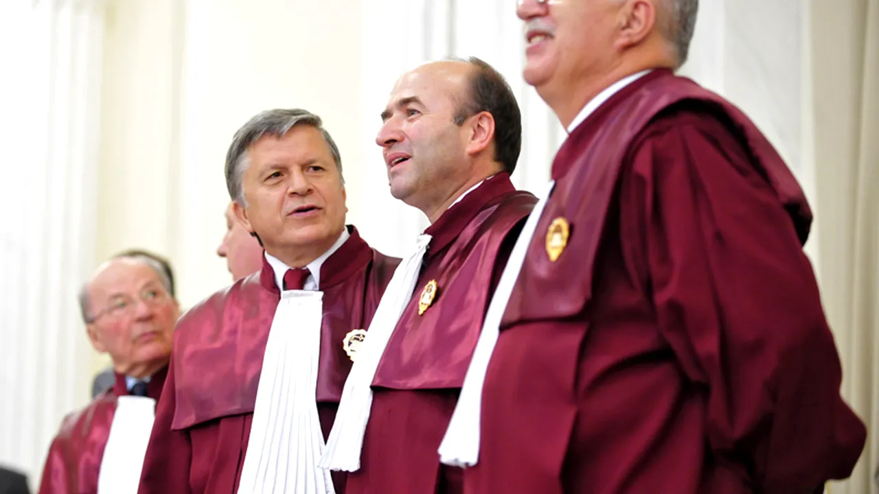 Curtea Constituțională a decis că ordonanța privind taxa clawback este parțial neconstituțională