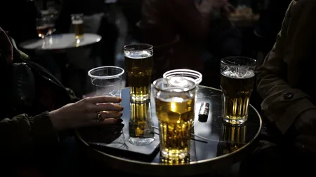În Franța, le fromage se asortează cu berea / Cresc preferințele pentru băuturile fără alcool / Ce consumă românii