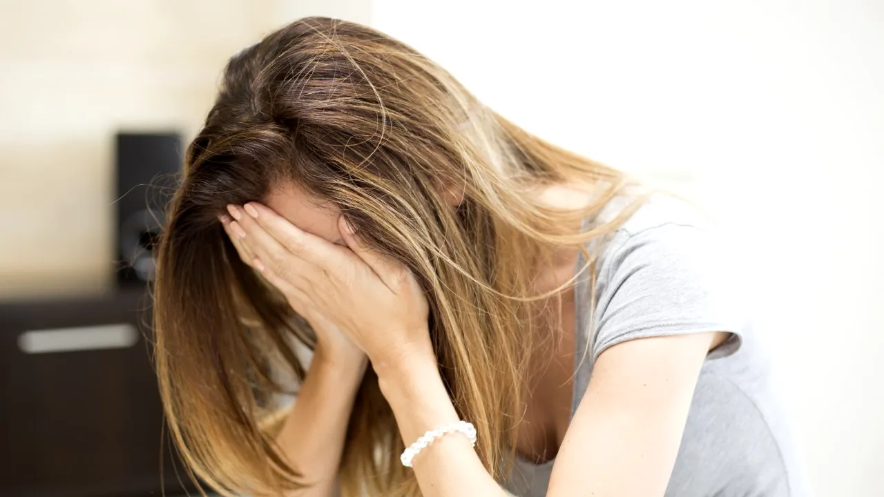 Un bărbat din Dolj i-a aruncat sodă caustică pe față fostei concubine