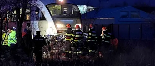Timiș: Trafic feroviar întrerupt la Giroc după ce un tren a lovit o mașină. Șoferul a fost grav rănit - FOTO