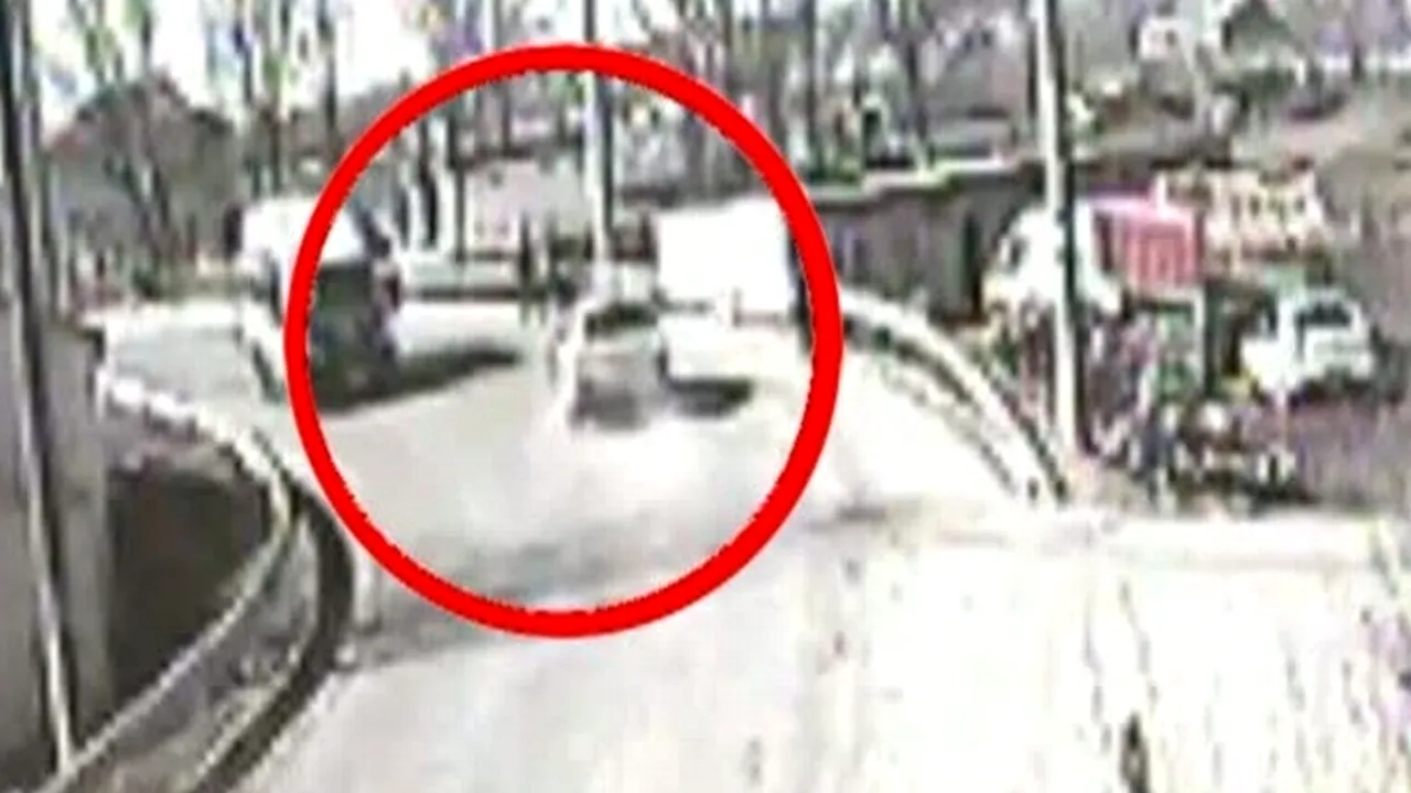 Un șofer bucureștean a dat cu mașina peste un polițist de la Rutieră, după care a fugit