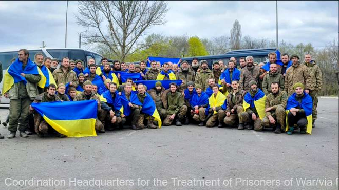 Ucraina anunţă că 130 de soldaţi ucraineni au fost eliberaţi în cadrul unui schimb de prizonieri cu Rusia, de Paşti