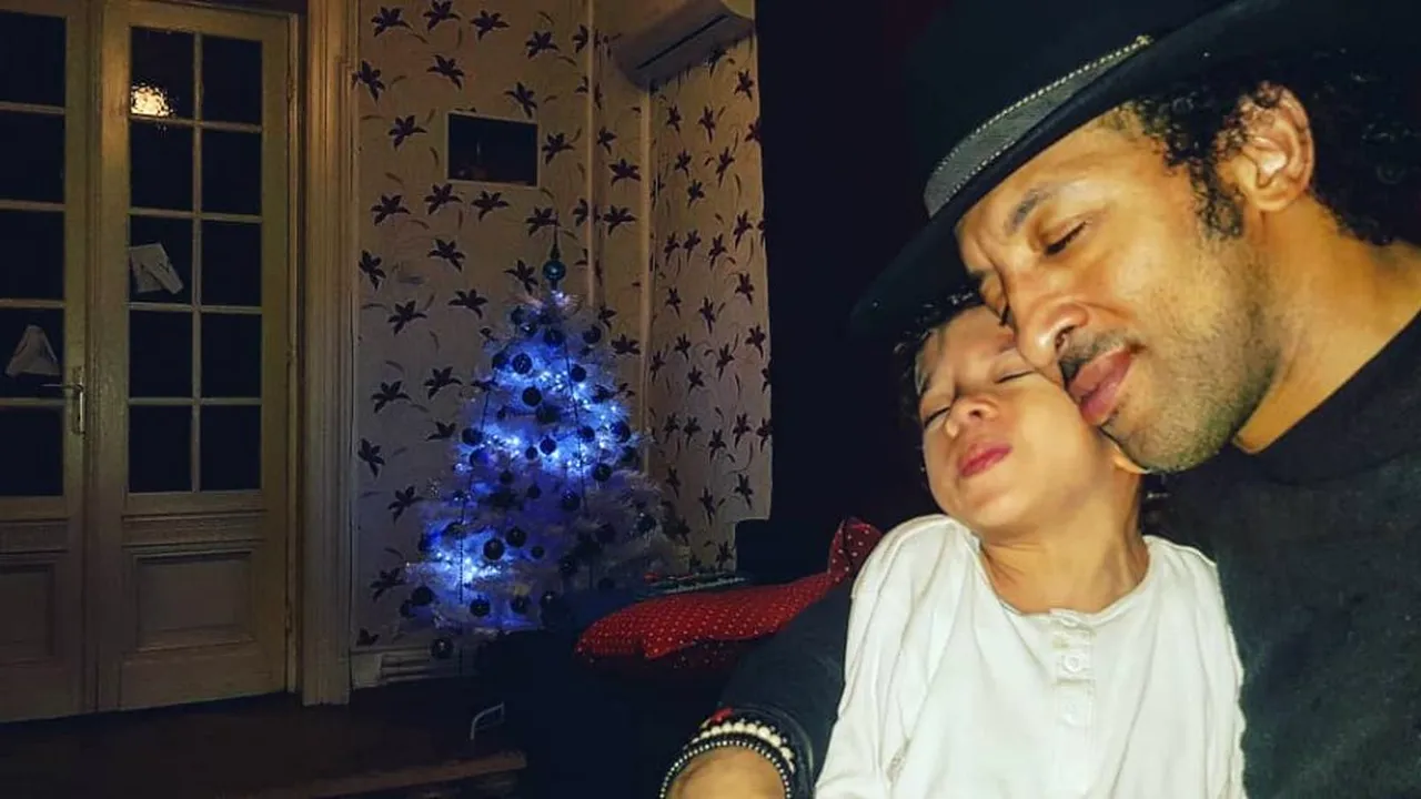 VIDEO. Kamara, filmare înduioșătoare cu fiul său. Drama prin care trece micuțul Leon