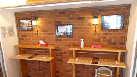 Brutăria din Brașov care afișa mesaje anti-restricții s-a închis din cauza lipsei de clienți. Care este promisiunea patronilor