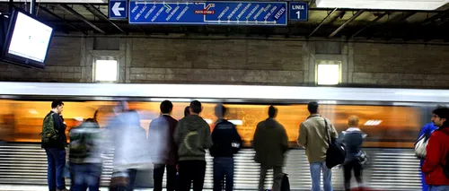 REVELION 2015. Cum circulă metroul și mijloacele RATB în noaptea de Anul Nou