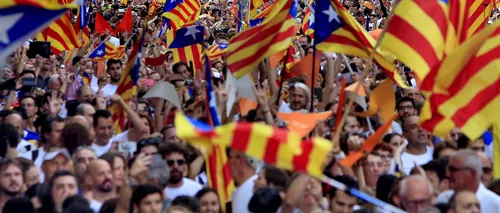 Mii de oameni au ieșit pe străzile din Barcelona și cer eliberarea separatiștilor catalani
