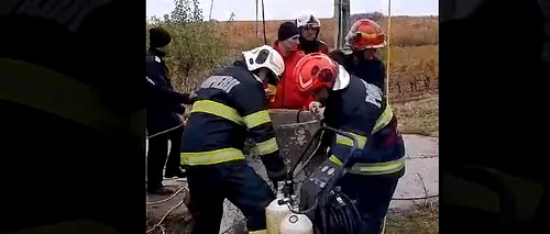 Prahova: Intervenție cu final tragic. Un bărbat căzut într-o fântână a fost recuperat de pompieri, dar nu mai era în viață