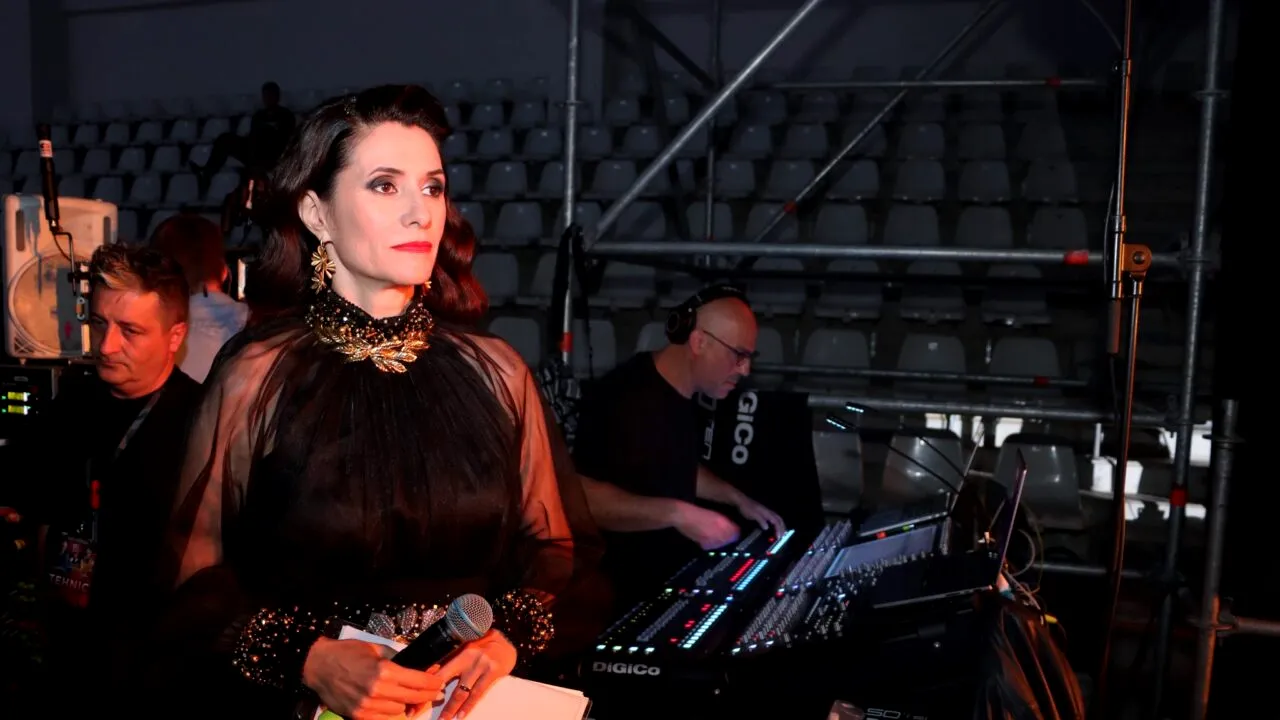 A MURIT mama Iulianei Tudor. ”Să nu împovăreze pe nimeni cu durerea ei”