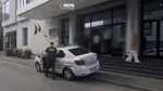 Polițiștii au reținut doi tineri care dansau pe morminte, în Cimitirul Bellu. Este o vorba de o femeie de 24 de ani și un adolescent de 19 ani