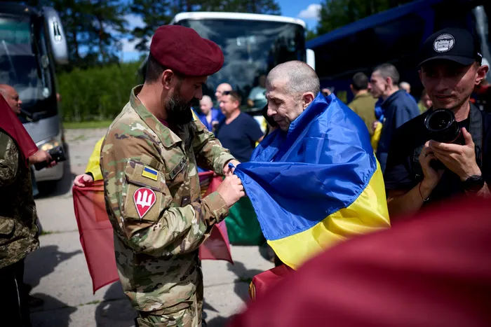 Zelenski anunță eliberarea a 160 de militari ucraineni aflați în captivitate în Rusia încă din 2022