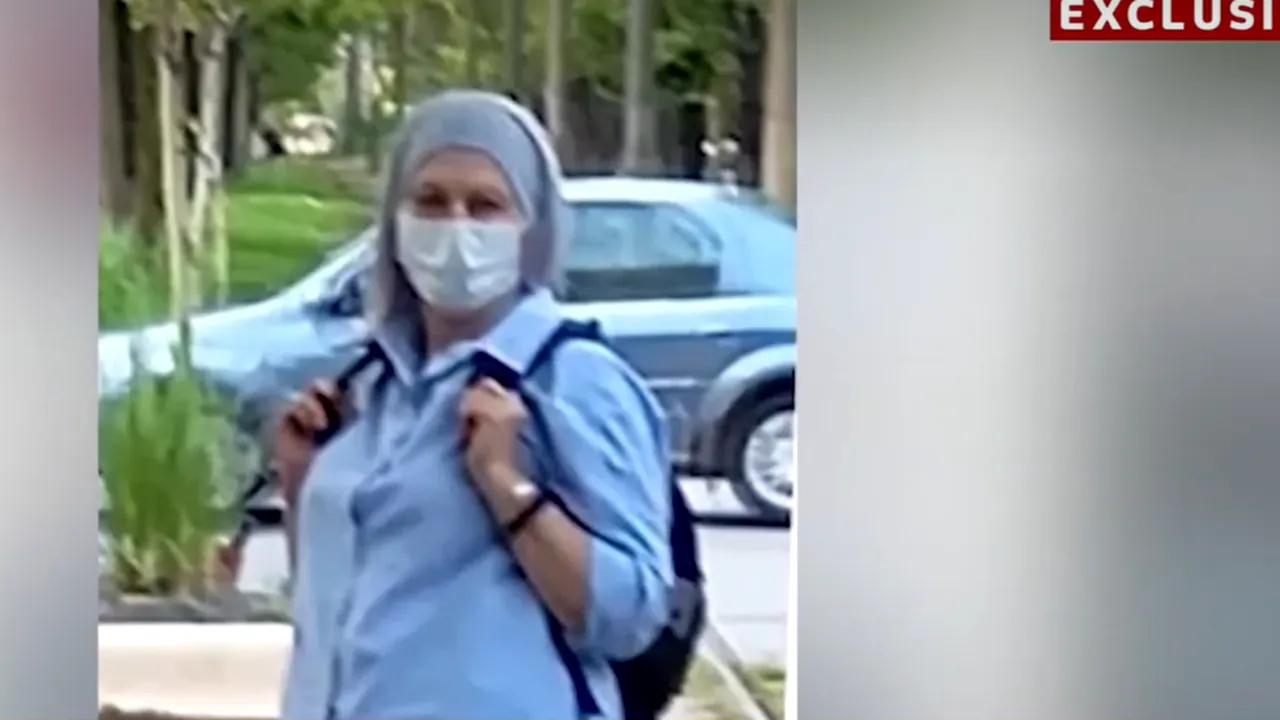 Poliția a PRINS-O pe femeia care împinge, la întâmplare, oameni pe șinele de tramvai