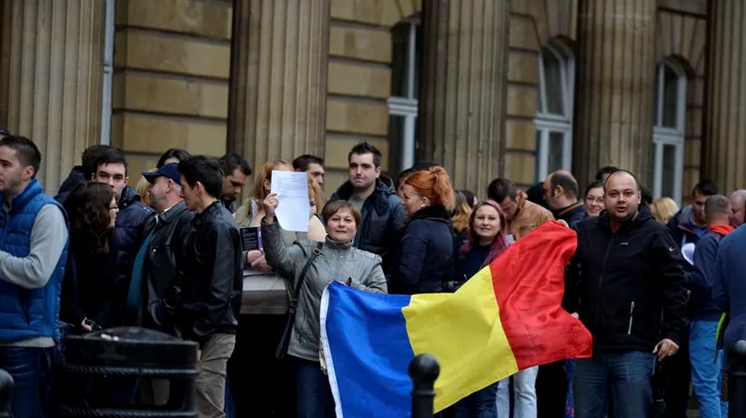 Românii din diaspora vor cere dizolvarea Parlamentului, dacă nu se aprobă votul prin corespondență