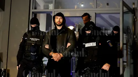 Cum au petrecut frații Tate Revelionul în Arestul Central: fără roabe de șampanii, dar cu cozonac de la Patriarh!