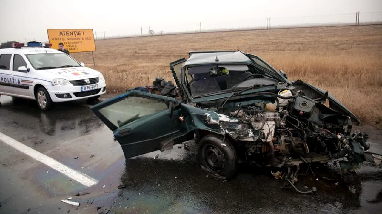 Patru tineri au murit, iar altul a fost grav rănit, într-un accident produs în Gorj