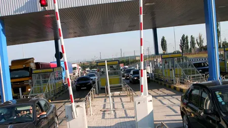 Taxa de pod de la Fetești formează în continuare cozi, deși plata se poate face în benzinării sau prin SMS. Ce explicație au șoferii