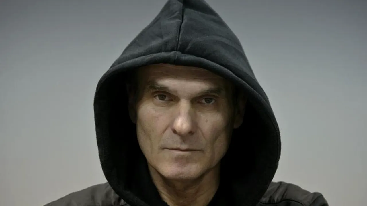 Evanghelia după Sfântâniță. Păcătuiește la greu și iubește-L pe Dumnezeu!