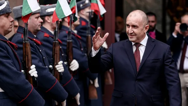 Alegeri în Bulgaria: partidul lui Rumen Radev câștigă scrutinul, dar fără majoritate parlamentară. Negocieri dificile pentru formarea noului guvern