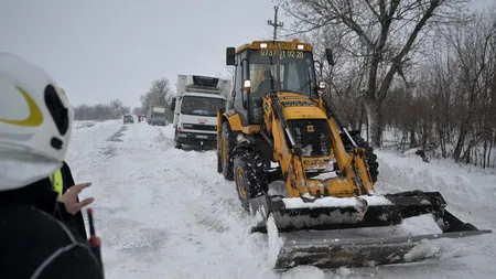 PREȚUL sării pentru DESZĂPEZIRE crește, dacă licitațiile sunt întârziate. SALROM e mai scump pe piața INTERNĂ, unde are MONOPOL