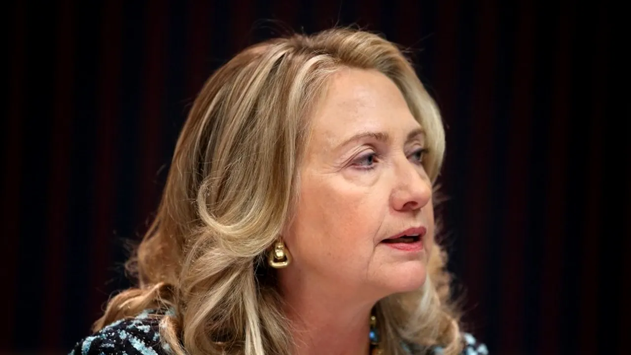 Hillary Clinton își anulează un turneu în străinătate din motive de sănătate
