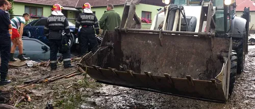 Ravagii în Sibiu: Case inundate, copaci doborâți și mașini distruse de viitură - FOTO / VIDEO 