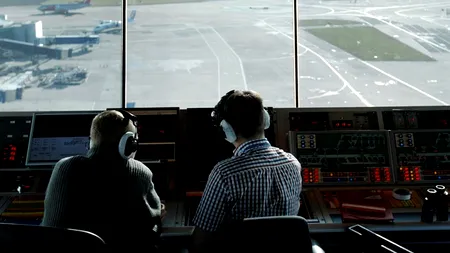 Trei avioane de pasageri au fost pe punctul de a se lovi deasupra aeroportului din Washington DC