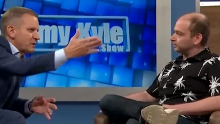 Un bărbat își acuză partenera că l-a băgat în închisoare doar pentru a face sex cu prietenul lui cel mai bun: Au făcut-o chiar în patul nostru conjugal - VIDEO