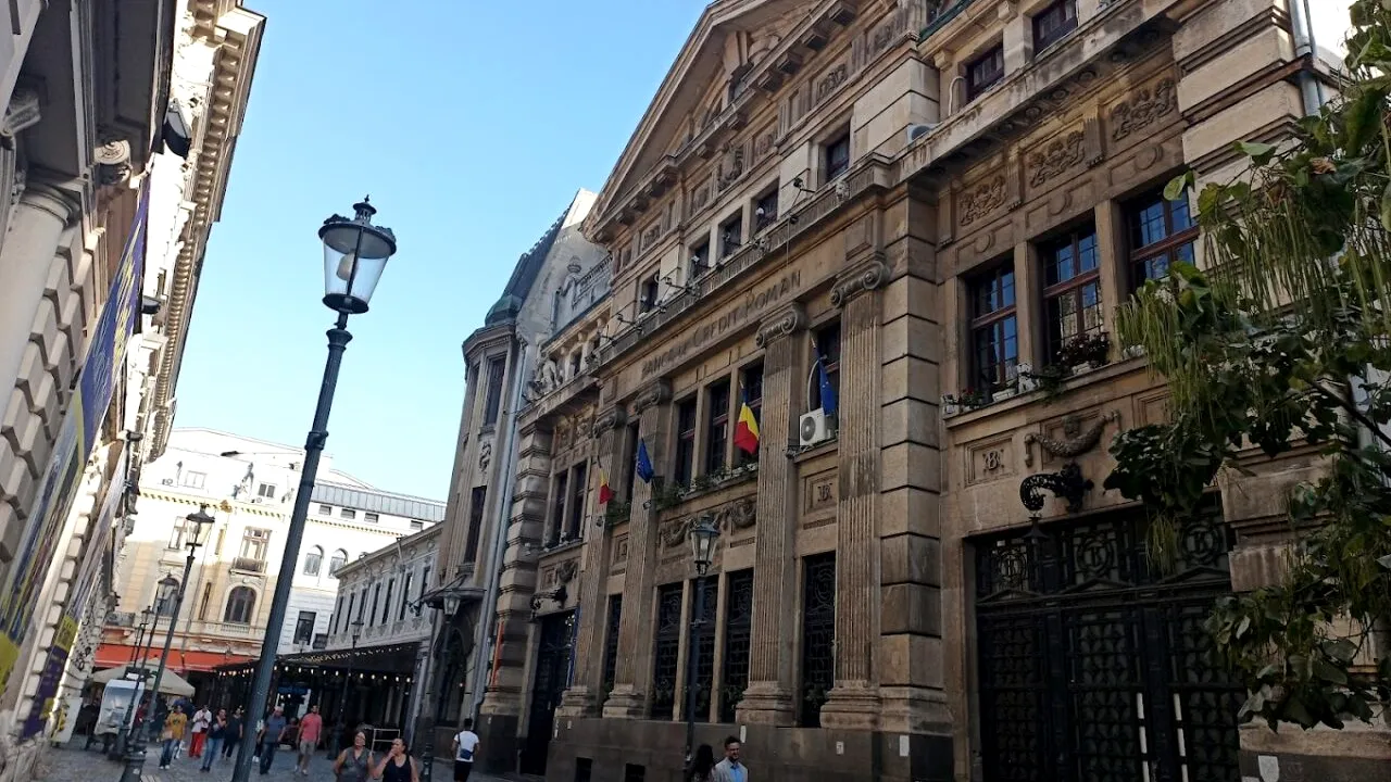 Puci în instituția care analizează achizițiile publice. Angajații și-ar fi demis șefa după ce ar fi fost puși să ponteze la intrare