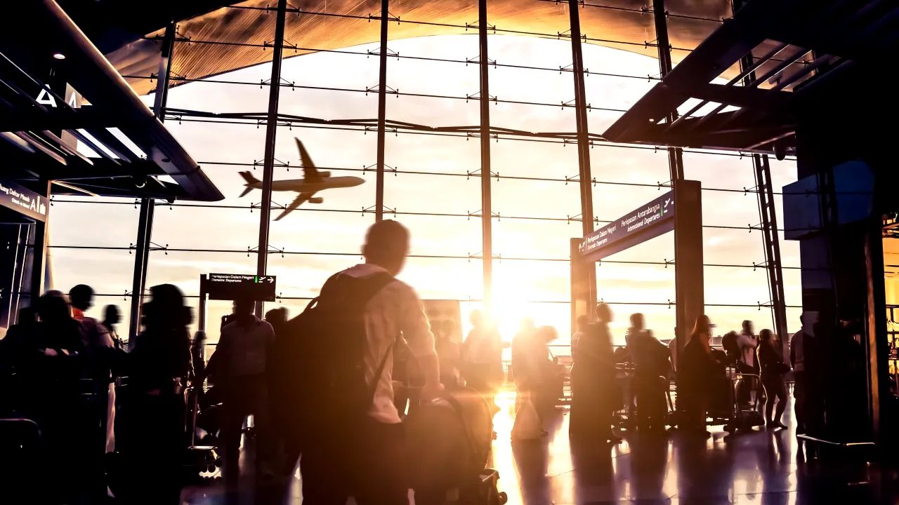 Aeroportul Otopeni își dublează personalul de control la terminalul sosiri. Care sunt recomandările CNAB