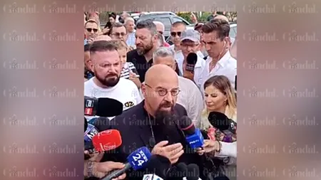 FOTO-VIDEO. Cristian Popescu Piedone a ieșit din penitenciar, în aplauzele a zeci de persoane. „În închisoare, m-am eliberat. M-am putut odihni”