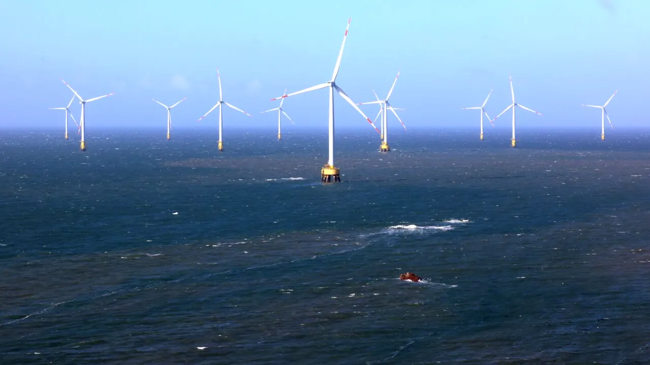 Bănca Mondială a finalizat raportul privind potențialul energiei eoliene offshore. Sebastian Burduja: „Suntem primii și trebuie să rămânem în frunte”