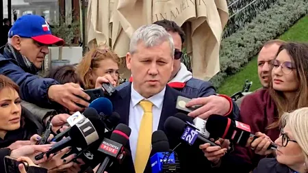 Cătălin Predoiu, întrebat dacă îl schimbă pe Hurezeanu: Dacă aveți altă ÎNTREBARE