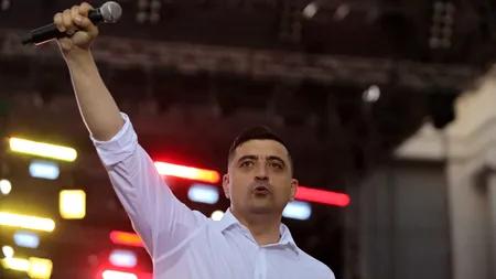 VIDEO | AUR fură startul și prezintă candidații la europarlamentare. Simion: Vă promit că românii nu vor mai sta în genunchi în UE