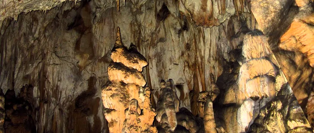 Lumea miraculoasă a peșterilor din România / Documentar EXCEPȚIONAL realizat de Administrația Parcului Natural Apuseni - VIDEO