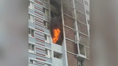 UPDATE. VIDEO | Incendiu violent la un hotel din Băile Felix. A fost activat planul roșu