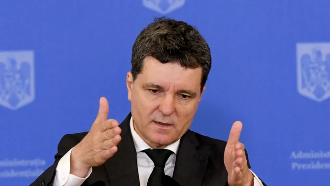 Nicușor Dan i-a convocat din nou la discuții pe liderii PSD, PNL, USR și UDMR