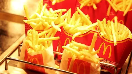 O femeie a intrat într-un McDonald's și a cerut un pahar cu apă. Ce a urmat a făcut să vină poliția