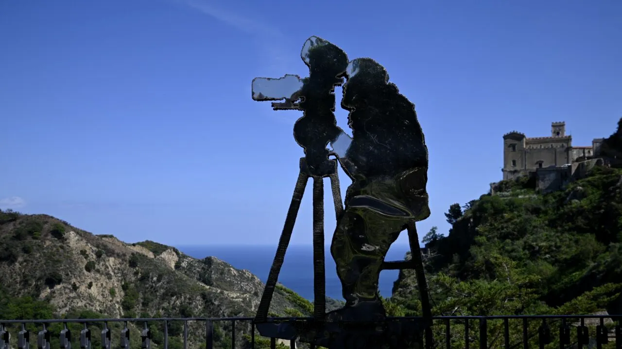 Trailer pentru filmul unui regizor celebru, retras din cauza citatelor 