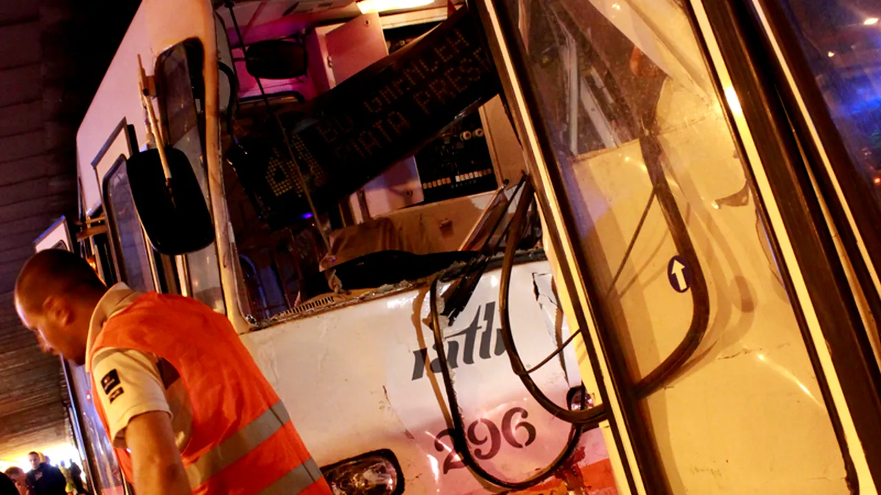 RATB a primit 12 cereri de despăgubiri de la persoane implicate în accidentul din Pasajul Lujerului. 