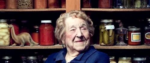 FOTO. „O bunicuță dură. Ce a făcut această bătrână în ziua în care a împlinit 103 ani: Iubește-te așa cum ești!