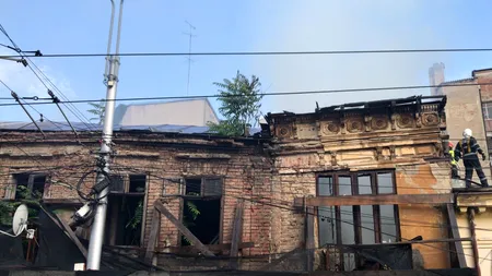 Trafic deviat pe Calea Moșilor din Capitală din cauza unui incendiu la o casă