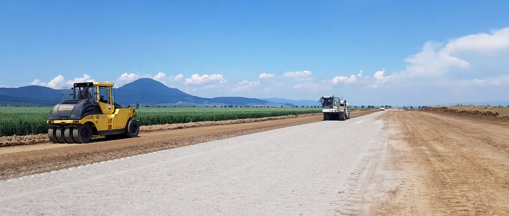 Cea mai nouă autostradă promisă românilor! Ministerul Transporturilor a semnat, deja, contractul pentru executarea lucrărilor