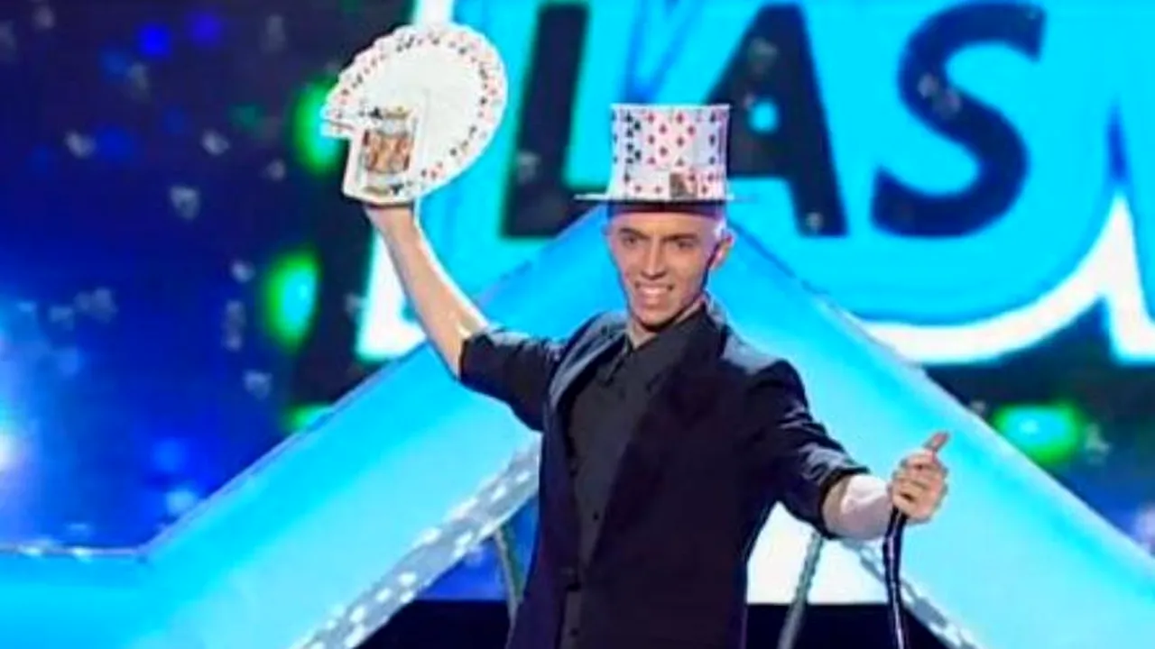 ROMÂNII AU TALENT, SEMIFINALA 2. NIC MIHALE, magicianul care a uimit audiența cu un număr 