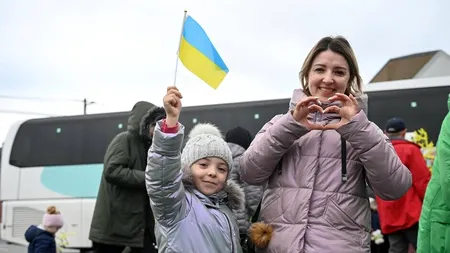 De când Rusia a invadat Ucraina, Franța a cheltuit aproape 500 de milioane de euro pentru REFUGIAȚII primiți. Câți bani a decontat România