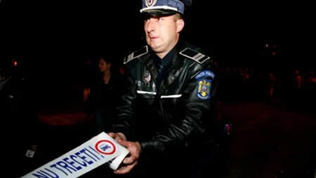 ACCIDENT PE E 60. O tânără a murit și un francez a fost rănit, după ce mașina în care erau s-a izbit de un TIR