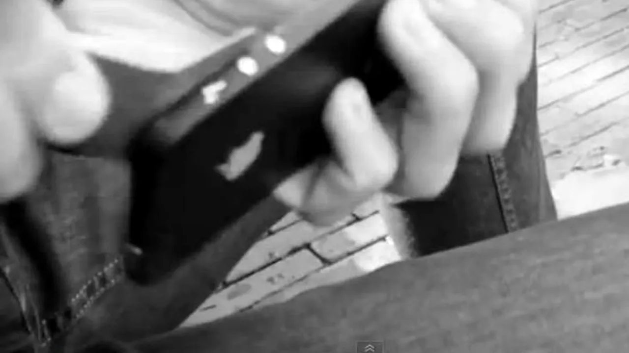 Farsa făcută de un grup de olandezi. Ce se întâmplă când găsești un iPhone 5