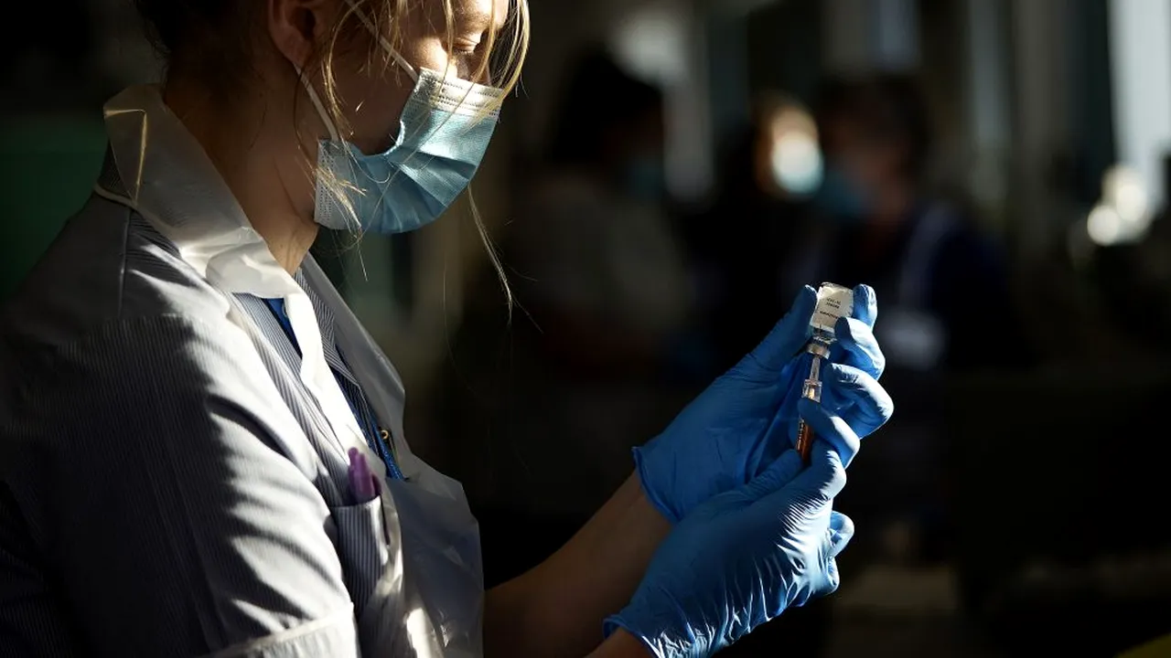 Aproximativ 1 din 8 persoane din Marea Britanie a avut Covid în 2020. Proporția reală a întregii populații care a fost infectată cu virusul ar fi mult mai mare