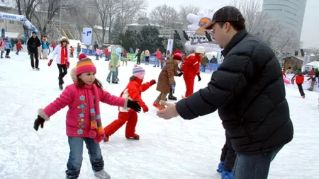 Premieră în București: patinoar pe acoperiș