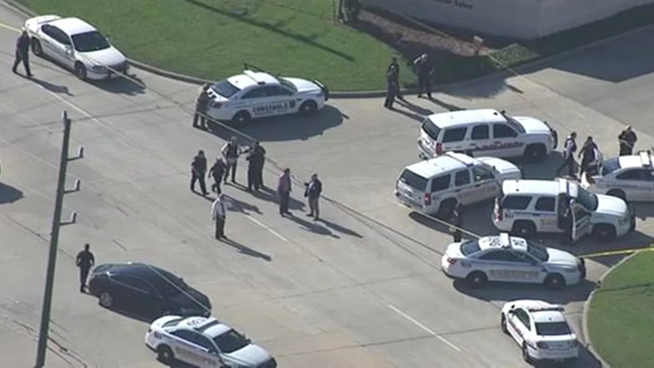 Cel puțin doi morți într-un incident armat în Texas